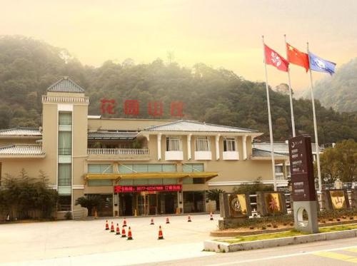数据结构与算法面试：基于比较的排序算法时间复杂度最坏情况下是 O(nlogn)，请问有没有更快的算法？（提示：计数排序、基数排序）