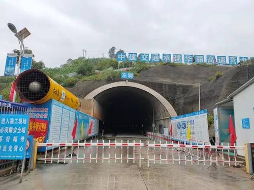 xlsx文件打开乱码_xlsx文件怎么打开乱码